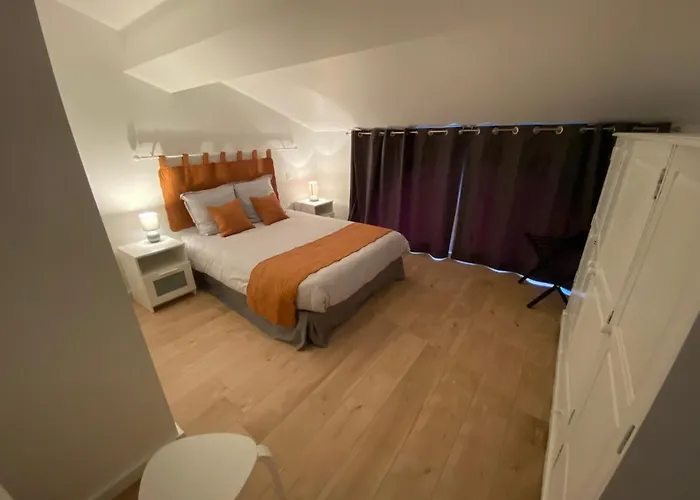 Du Moulin De Perisse *